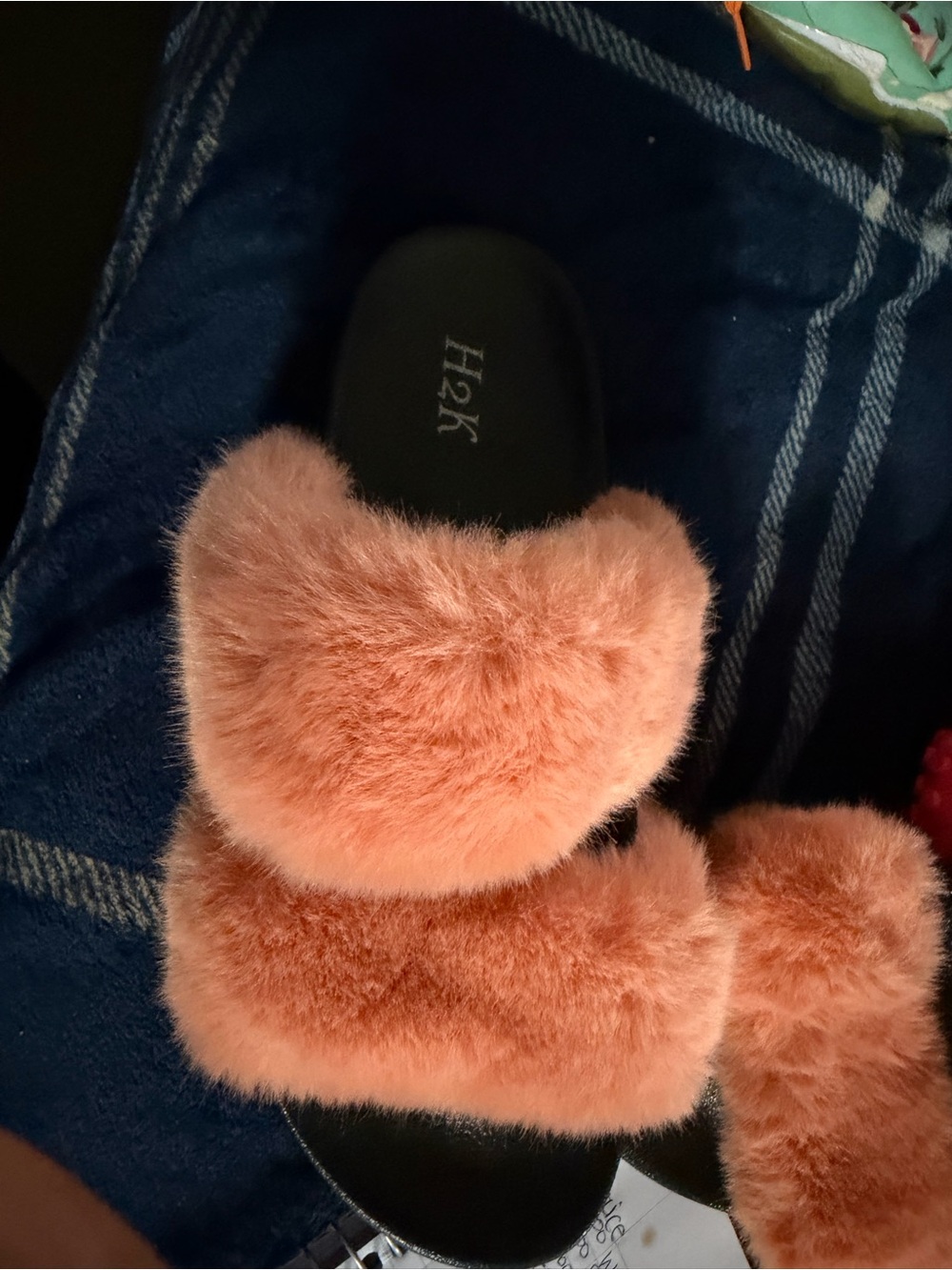 H2K Pink Faux Fur Slide Slippers - Plush Women's Slides